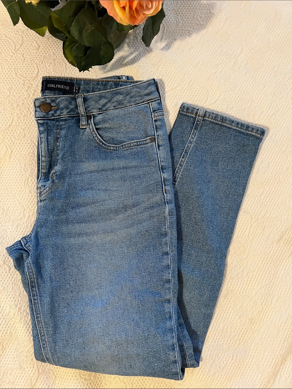 Boden Women's Girlfriend Jeans in Classic Blue